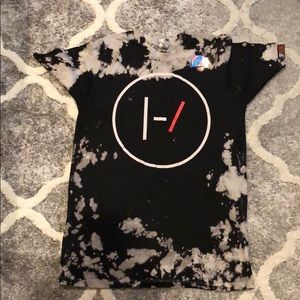 Twenty One pilots concert exclusive tee